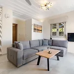 Вилла Maneas Exclusive New Luxury Никиана